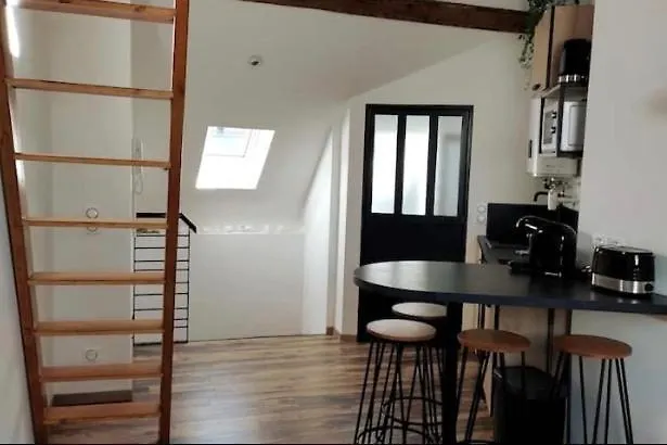Gap Hyper Centre Studio Atypique 2 Personnes.